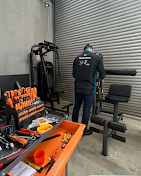 Detalhe de painel de equipamento fitness